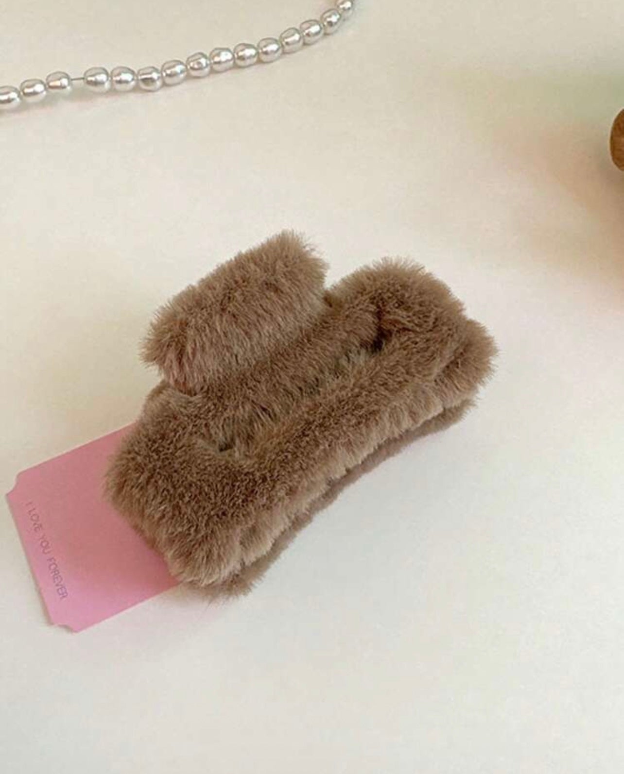 Essential Fur Hair Clip Singles