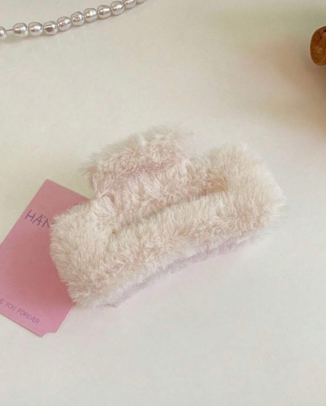 Essential Fur Hair Clip Singles